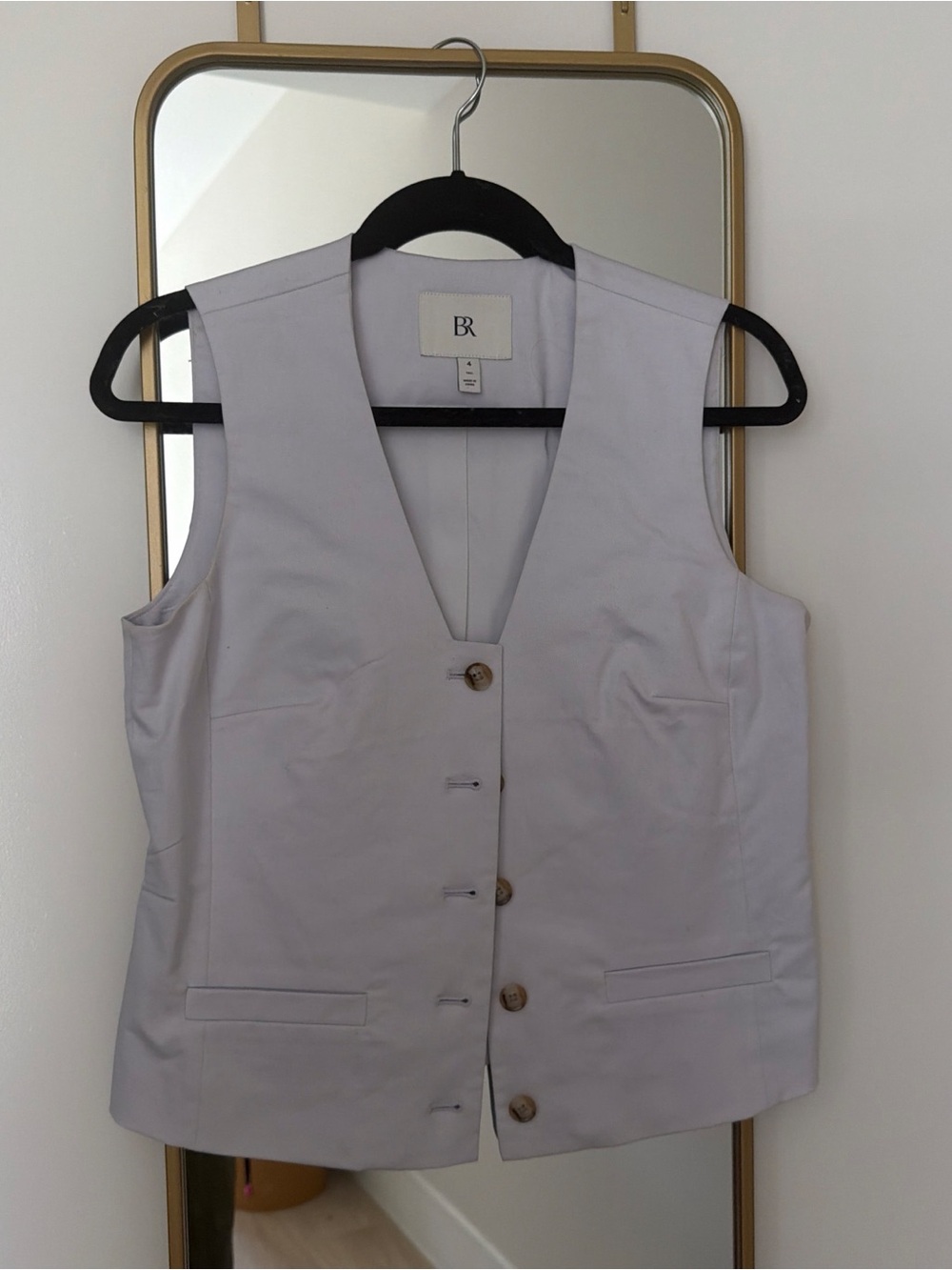 BR Light lilac Button Front Vest
